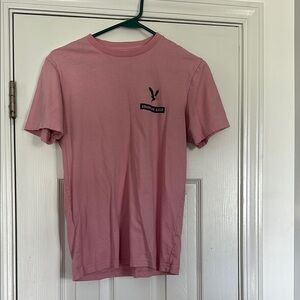 American Eagle Outfitters Men's Pink T-Shirt